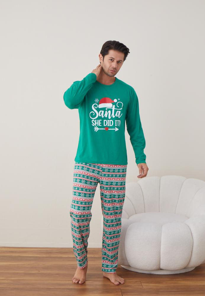 Pijama barbati Craciun "SANTA SHE DID IT" , maneca lunga ,pantaloni lungi,Culoare Verde,Engros